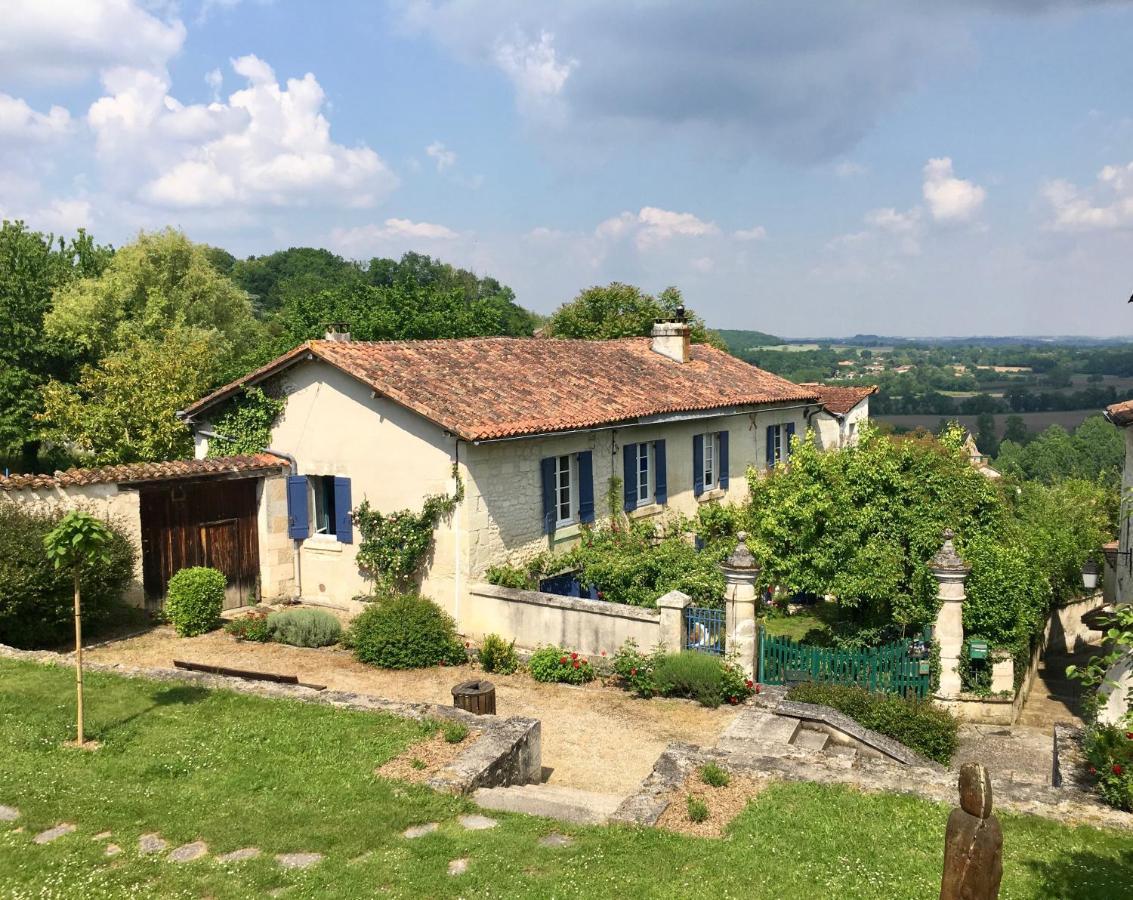 Grange Bleuet Bed & Breakfast Aubeterre-sur-Dronne Eksteriør bilde